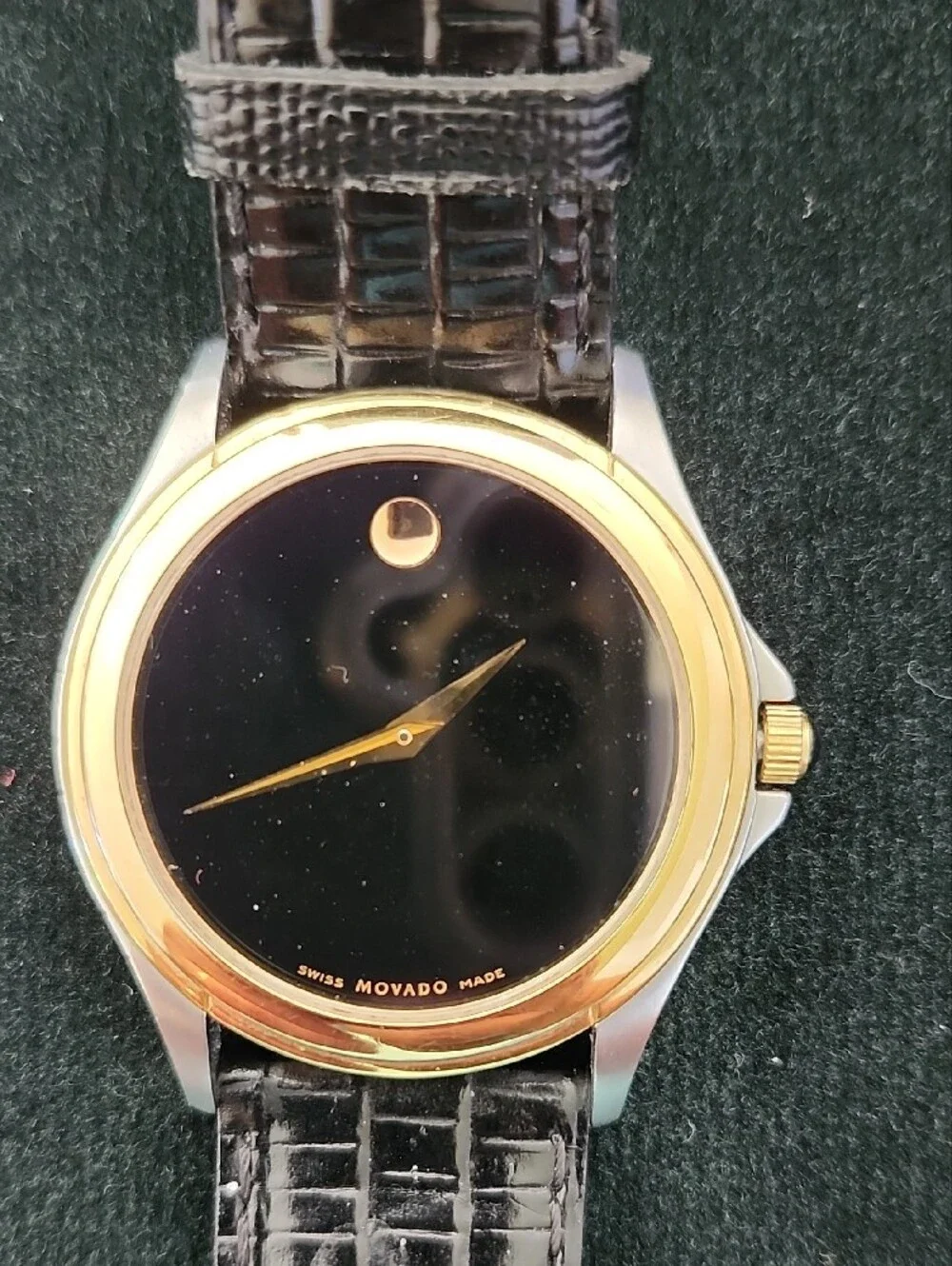 MOVADO Museum Classic Collection Watch 81.G2.1854